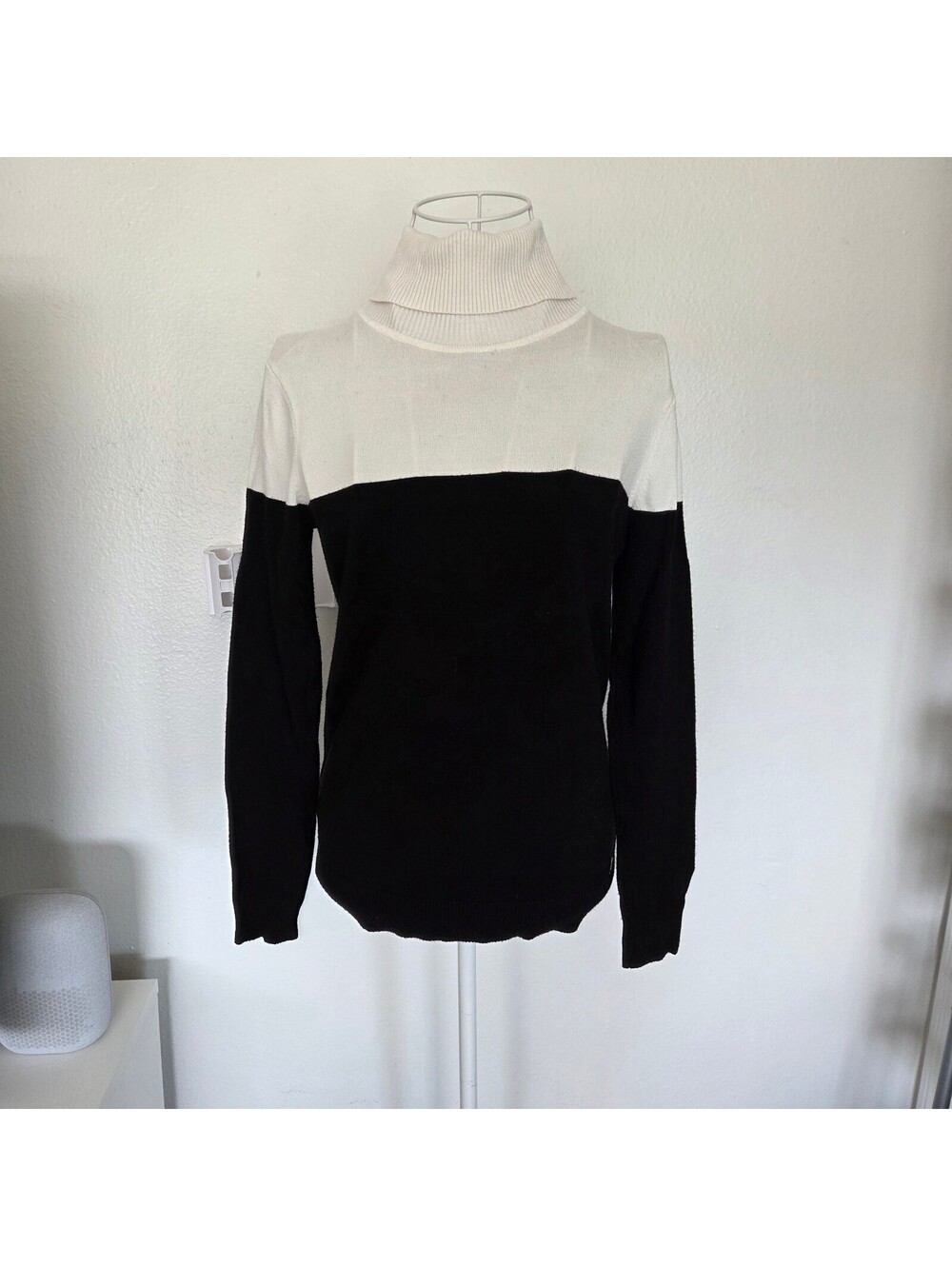 Calvin Klein Colorblock Knit Turtleneck Sweater Black White Size Small